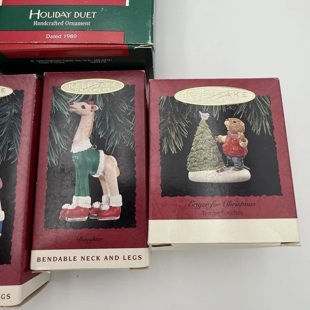 Lot Of 13 Vintage Hallmark Keepsake‎ Christmas Theme Santa Giraffe Grandparents